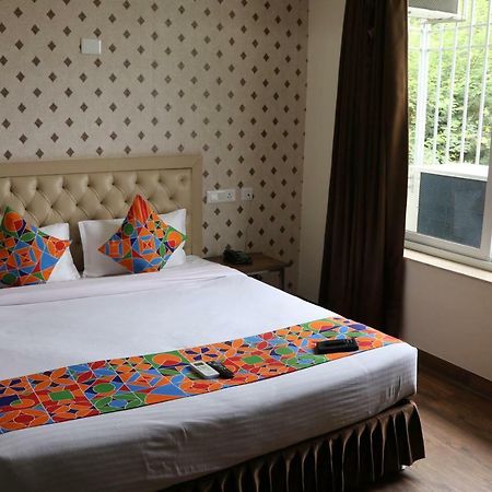 Hotel S.R. Residency Zirakpur Exteriér fotografie