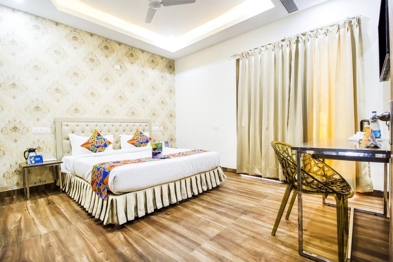 Hotel S.R. Residency Zirakpur Exteriér fotografie
