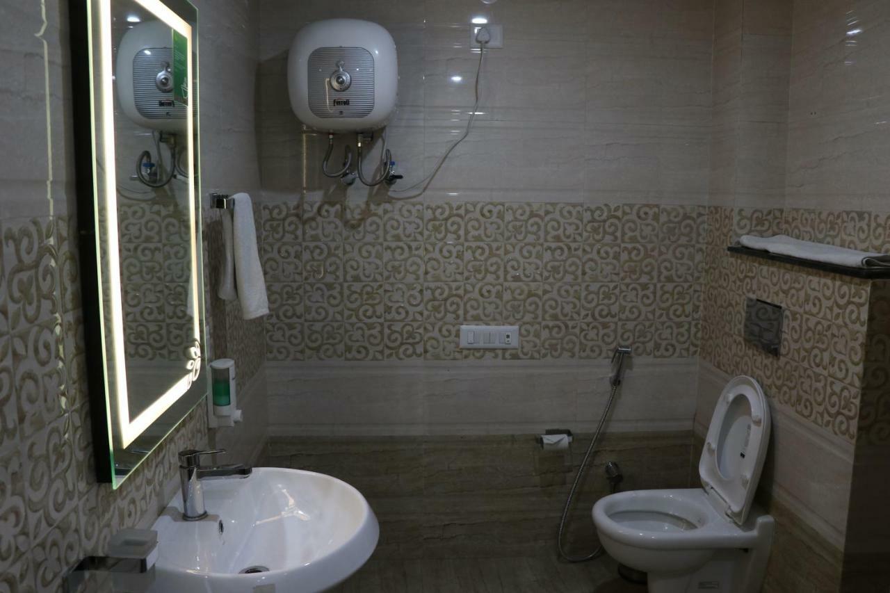 Hotel S.R. Residency Zirakpur Exteriér fotografie