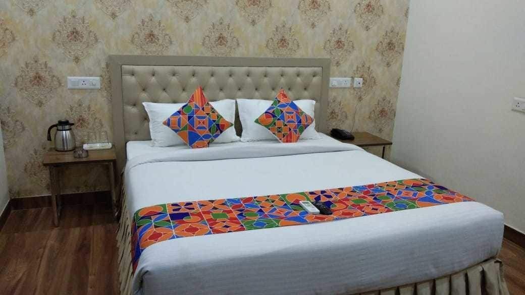 Hotel S.R. Residency Zirakpur Exteriér fotografie