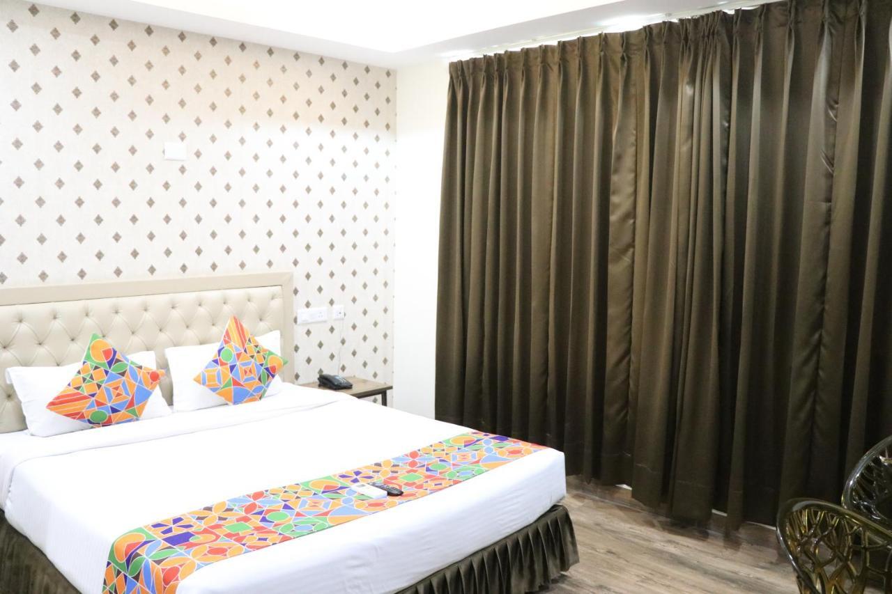 Hotel S.R. Residency Zirakpur Exteriér fotografie